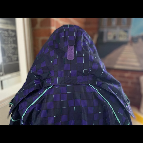 Columbia - Women’s Omni-Tech and Omni-Heat Jacket - EUC - Picture 7 of 16